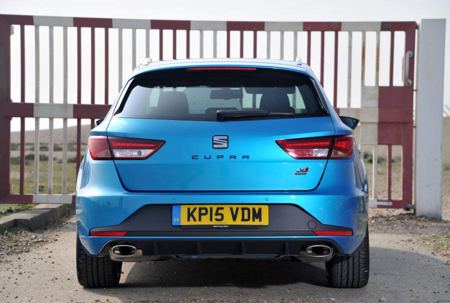  Seat Leon ST Cupra 280 2015 года  (UK) (фото 25 из 30)